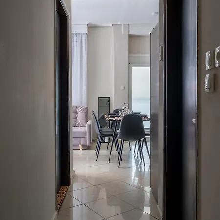 Aquilas Nest Apartament *