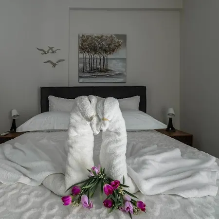 Aquilas Nest Apartament *